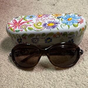 Brighton Women's Chiity Chitty Bang Bang Dark Brown Sunglasses